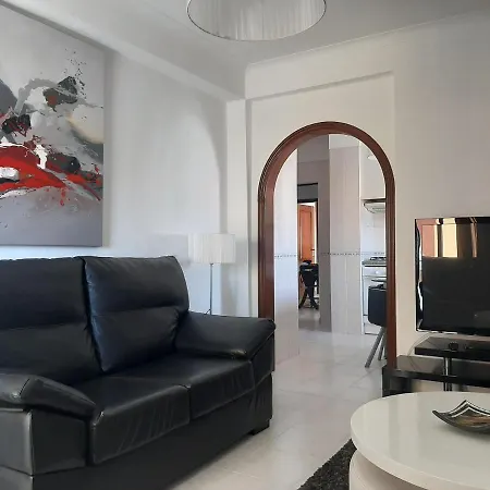 Apartment Good Times Al